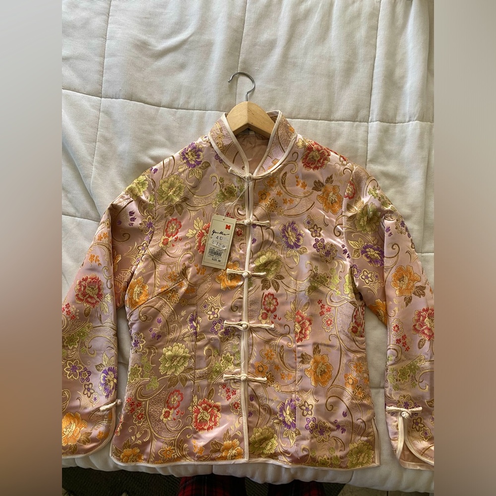 NWT Yue Hwa Traditional Chinese Silk Ladies Brocede jacket